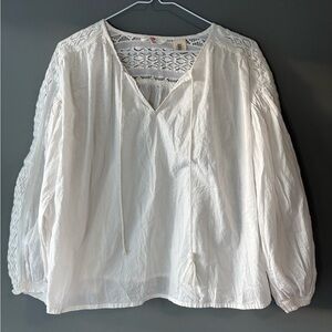 Levi's size xs White peasant Lace Accent Blouse, balloon sleeve, country western